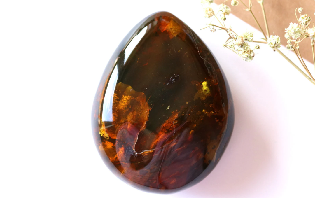 Manufacturer, Exporter, Importer, Supplier, Wholesaler, Retailer, Trader of Amber Crystal in New Delhi, Delhi, India.