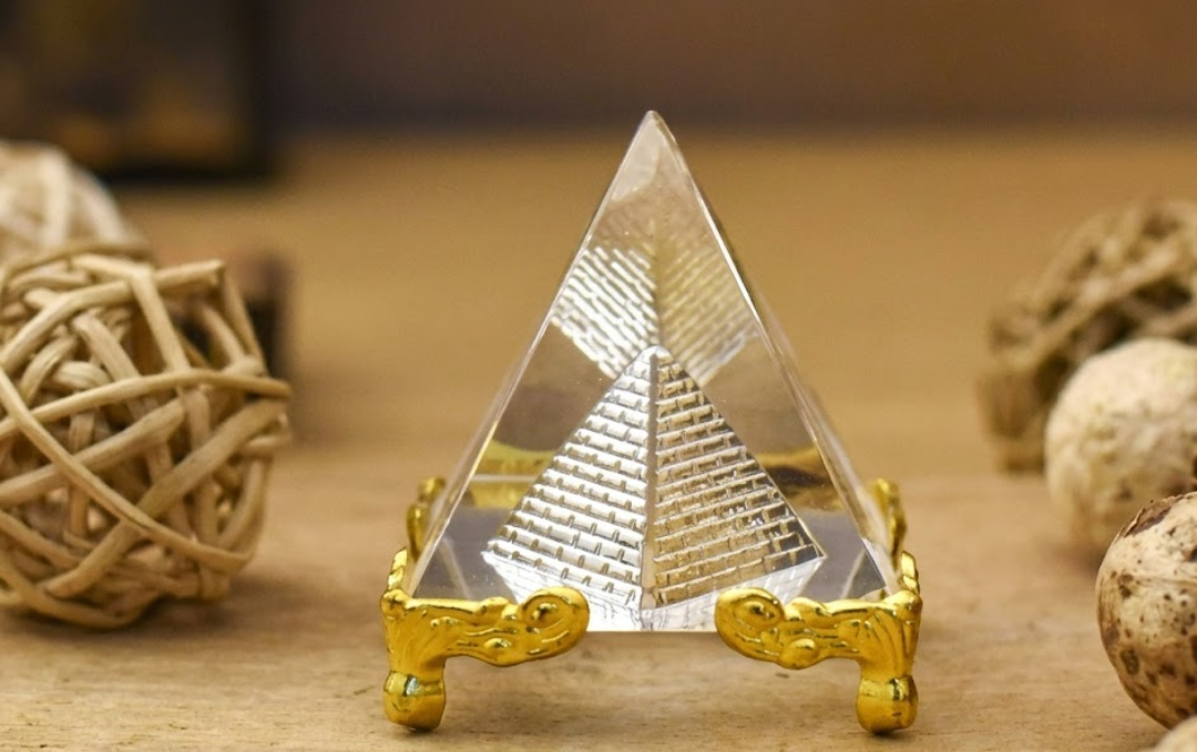 Manufacturer, Exporter, Importer, Supplier, Wholesaler, Retailer, Trader of Astro Pyramid Statue in New Delhi, Delhi, India.